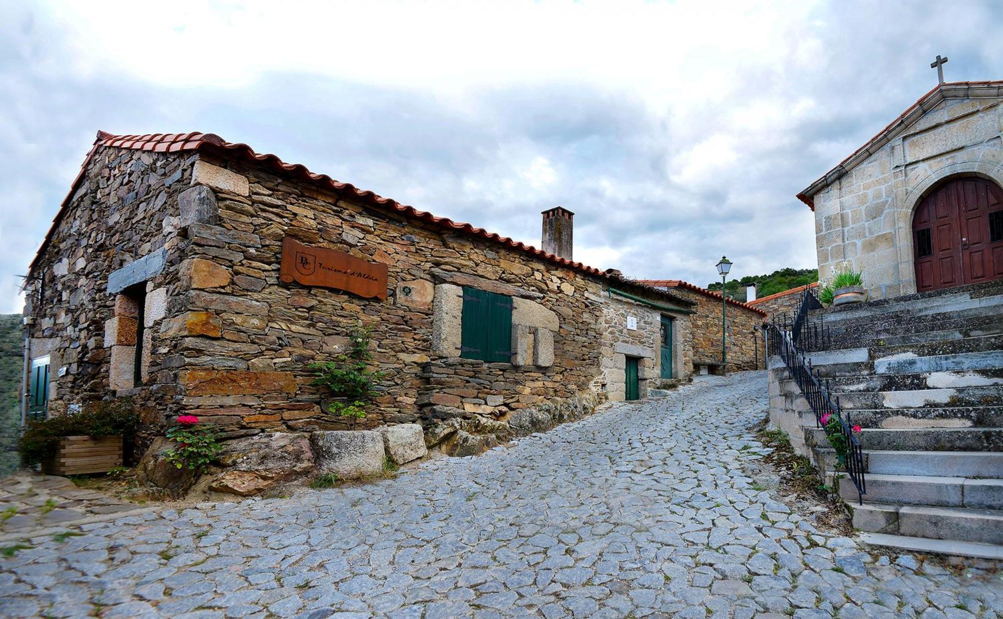Bairro Do Casal - Turismo D'Aldeia Guest House Vila Nova de Foz Côa Eksteriør bilde