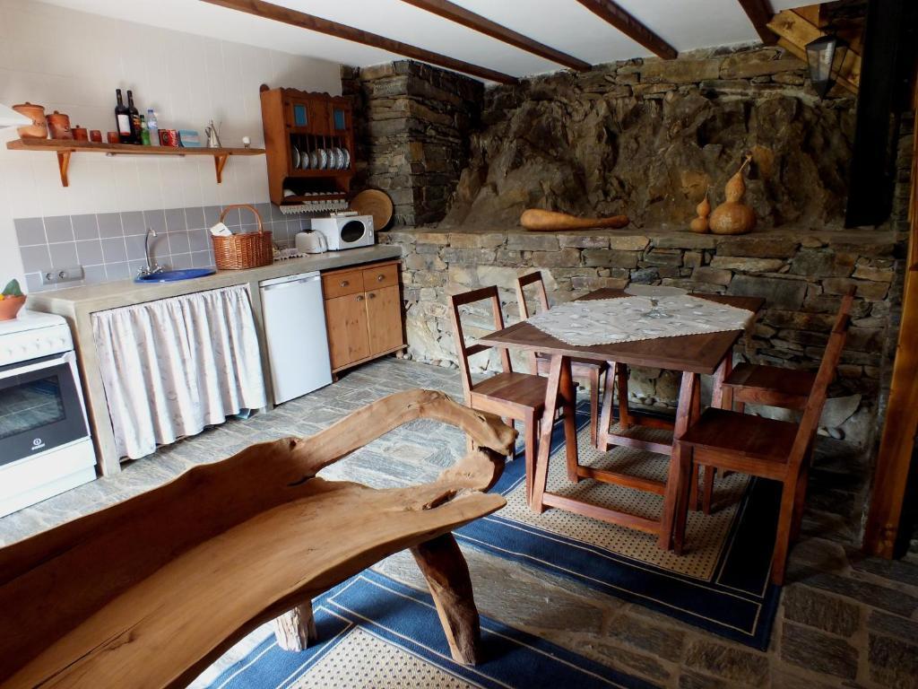 Bairro Do Casal - Turismo D'Aldeia Guest House Vila Nova de Foz Côa Rom bilde